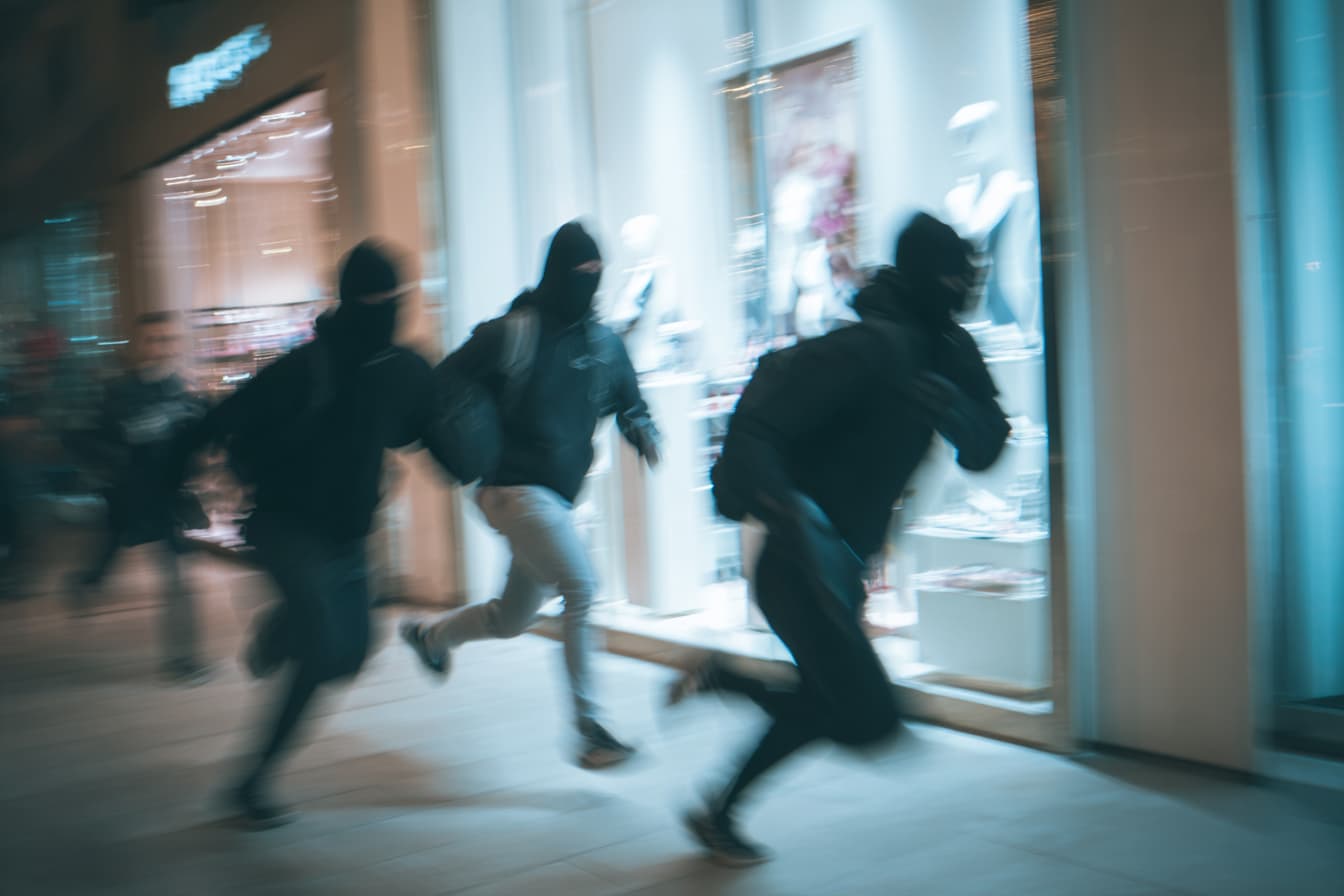 What Is the Difference Between Shoplifting and Organized Retail Crime (ORC)?