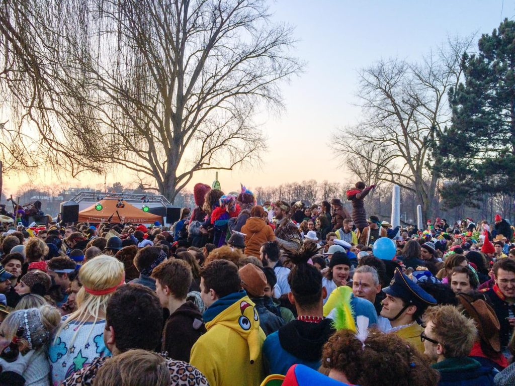How to Stay Safe at Crowded Events: Security Expert Insights